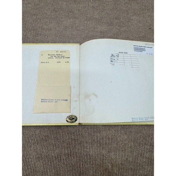 Vintage The Way the Tiger Walked by Doris J. Chaconas Illustrated Hardcover Book - Picture 5 of 8